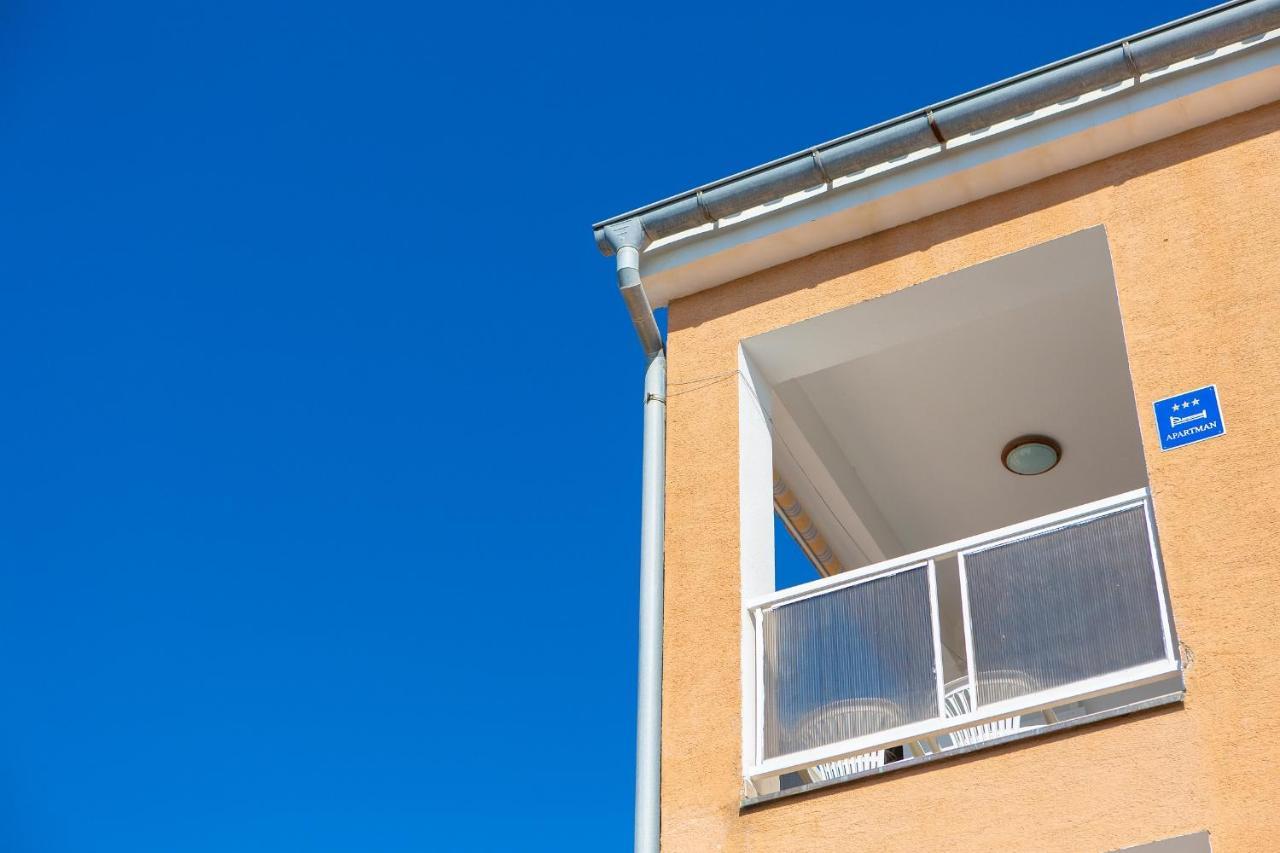 Apartman Noel Krk Town Bagian luar foto