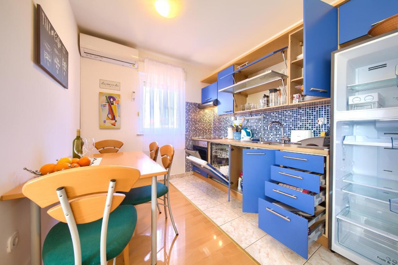 Apartman Noel Krk Town Bagian luar foto